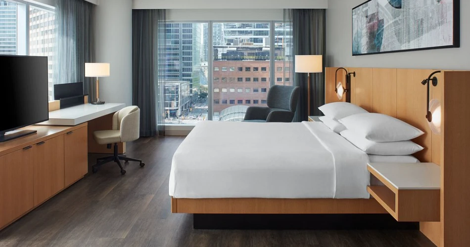 Delta Hotels by Marriott Toronto – Your Ultimate Downtown Toronto Stay Guide